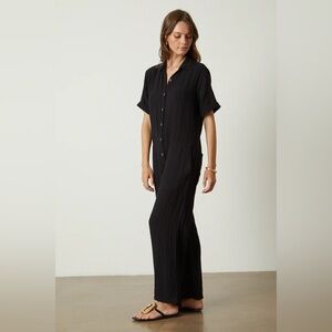 Velvet by Graham & Spencer Elia Gauze cotton black Jumpsuit sz small